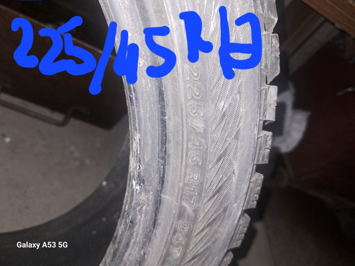 Продам шины  легковые 215/65r16 225/45r17
