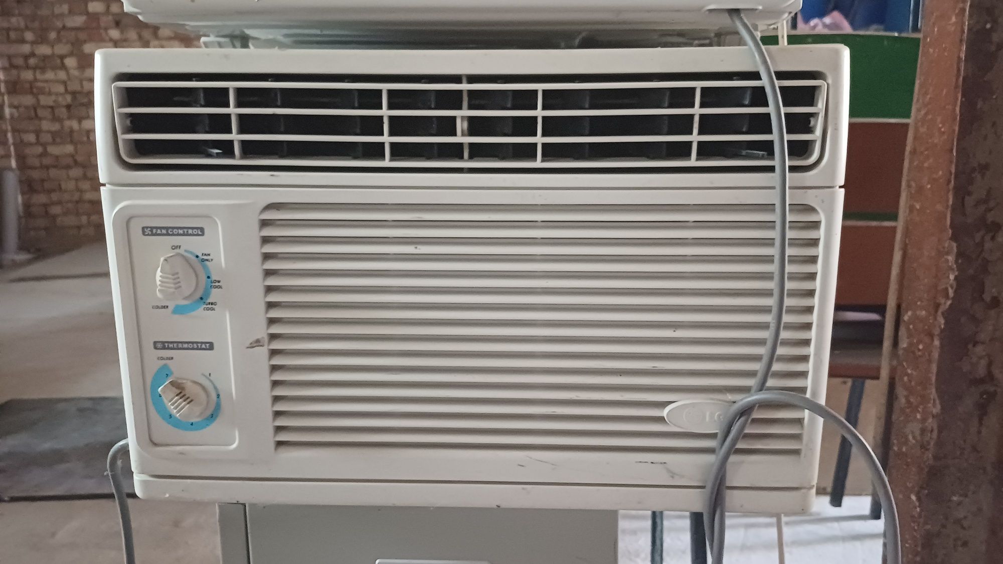 Кондиционер оконный LG