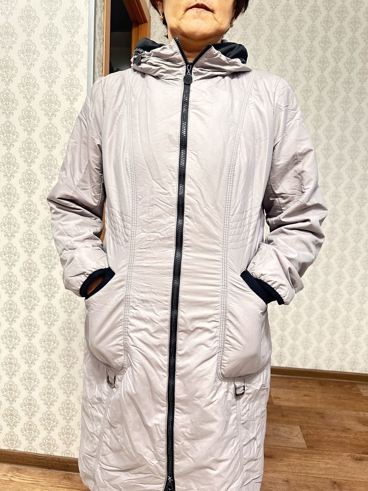 Продам женскую куртку