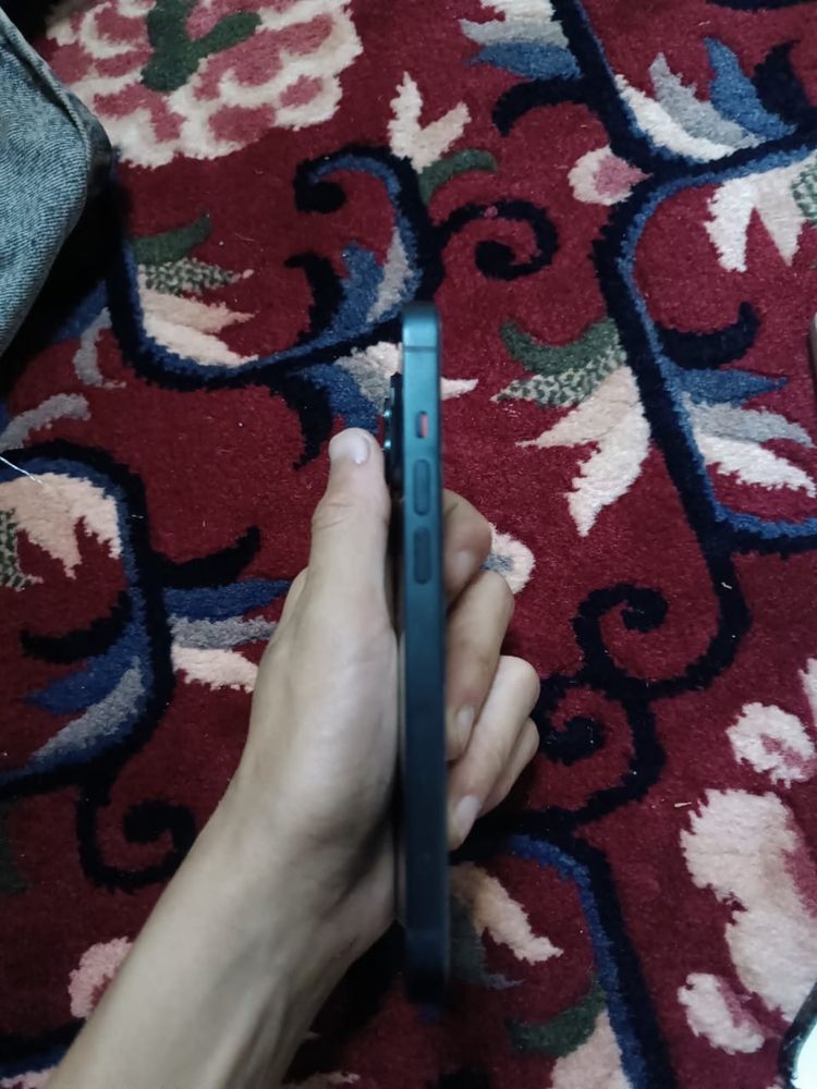 Iphone 14 акум 80%