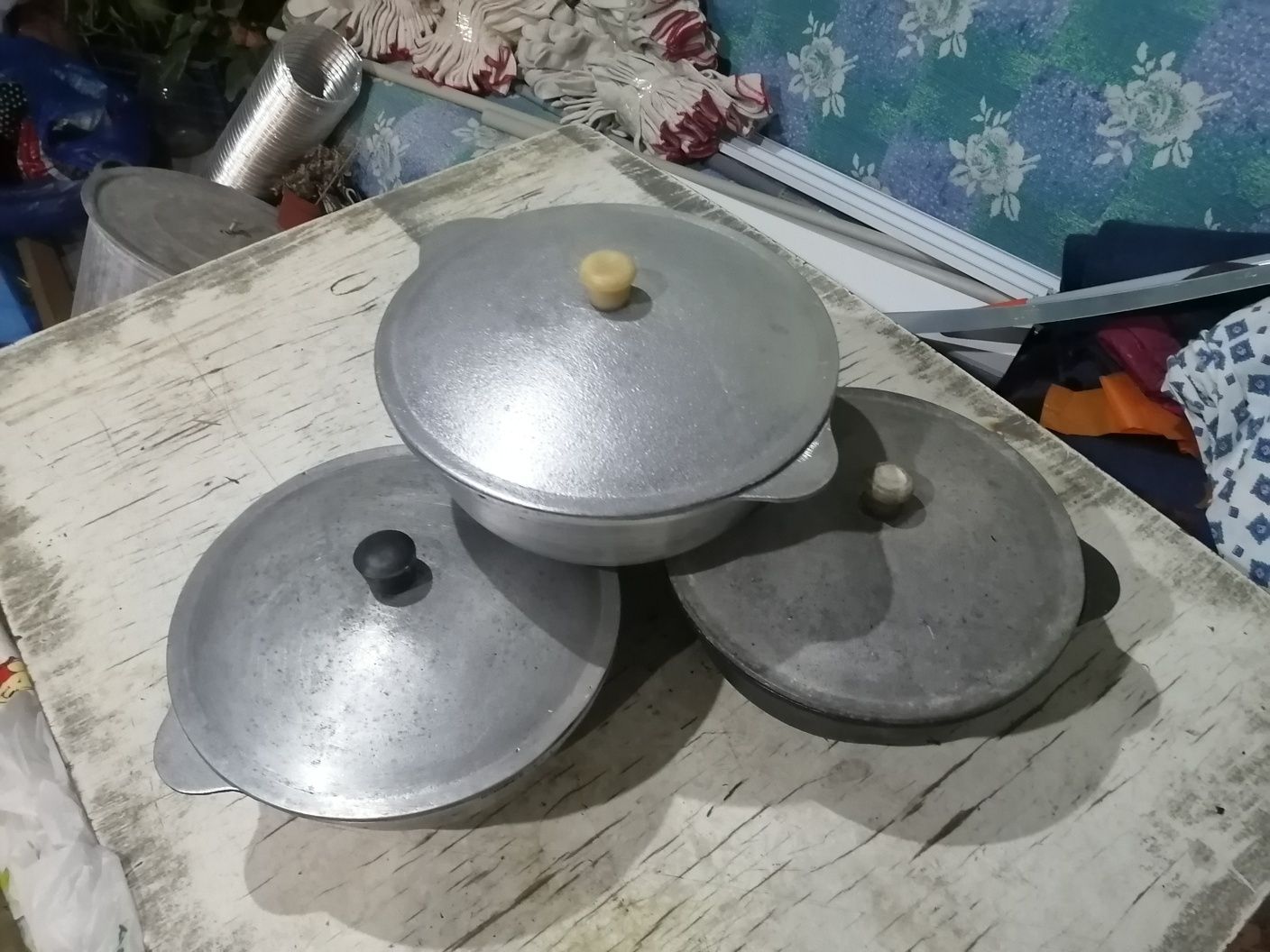 Казаны разный литраж. Советские.