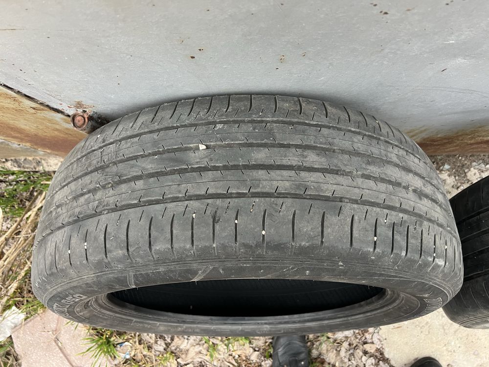 Шины летние Dunlop 3шт и 1шт Michelin 235*55*R20
