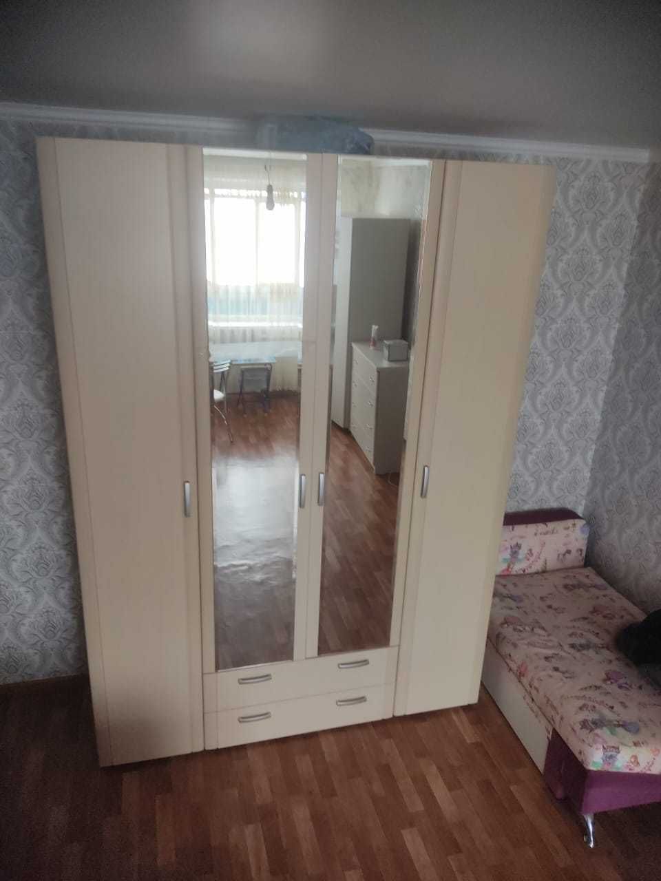 Продаю мебель срочно