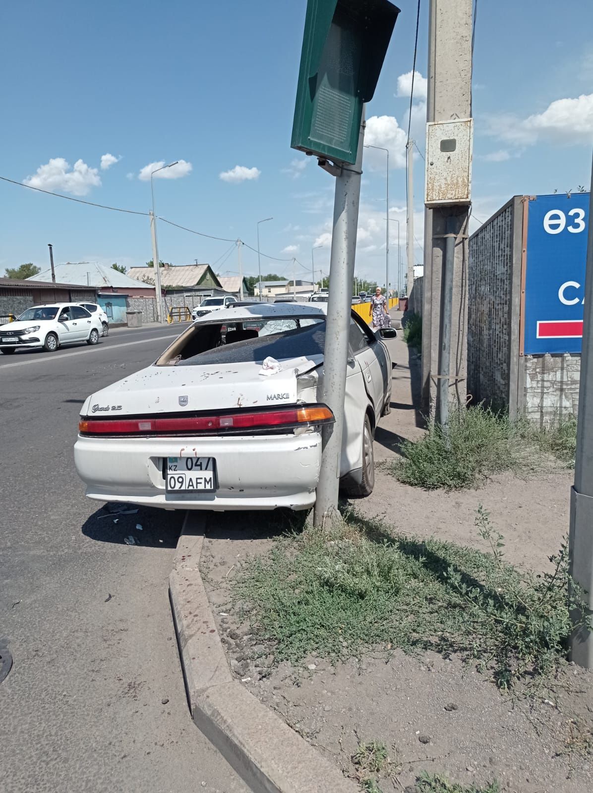тойота  марк2  90й   на  разбор
