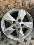 R18 land cruser 200