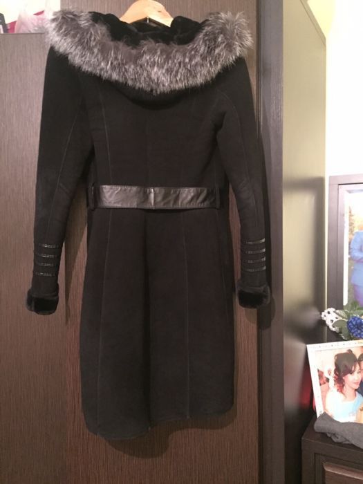 Продам замшевую дубленку.