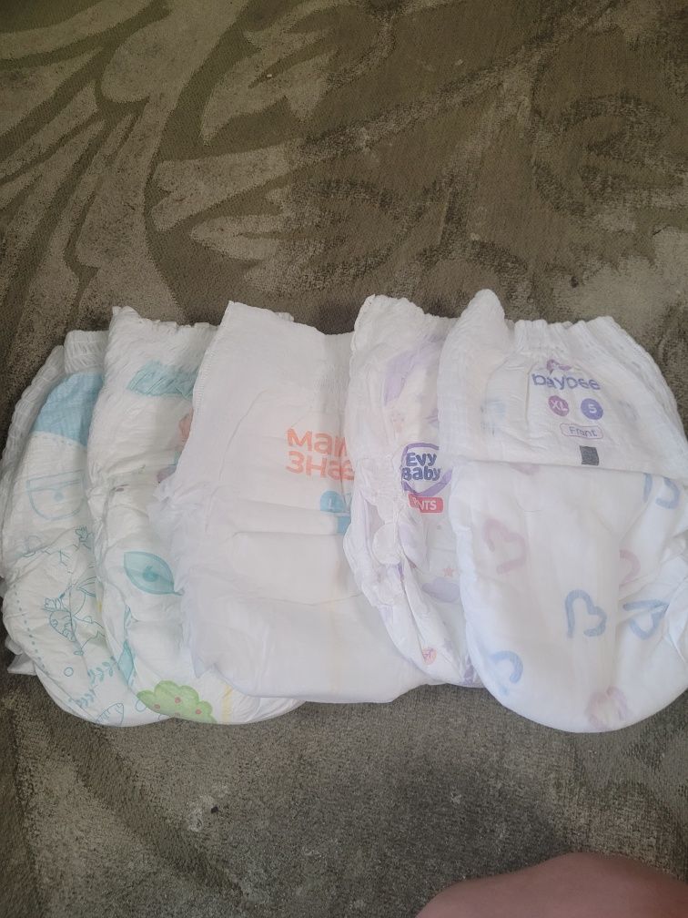 Продам детские памперсы