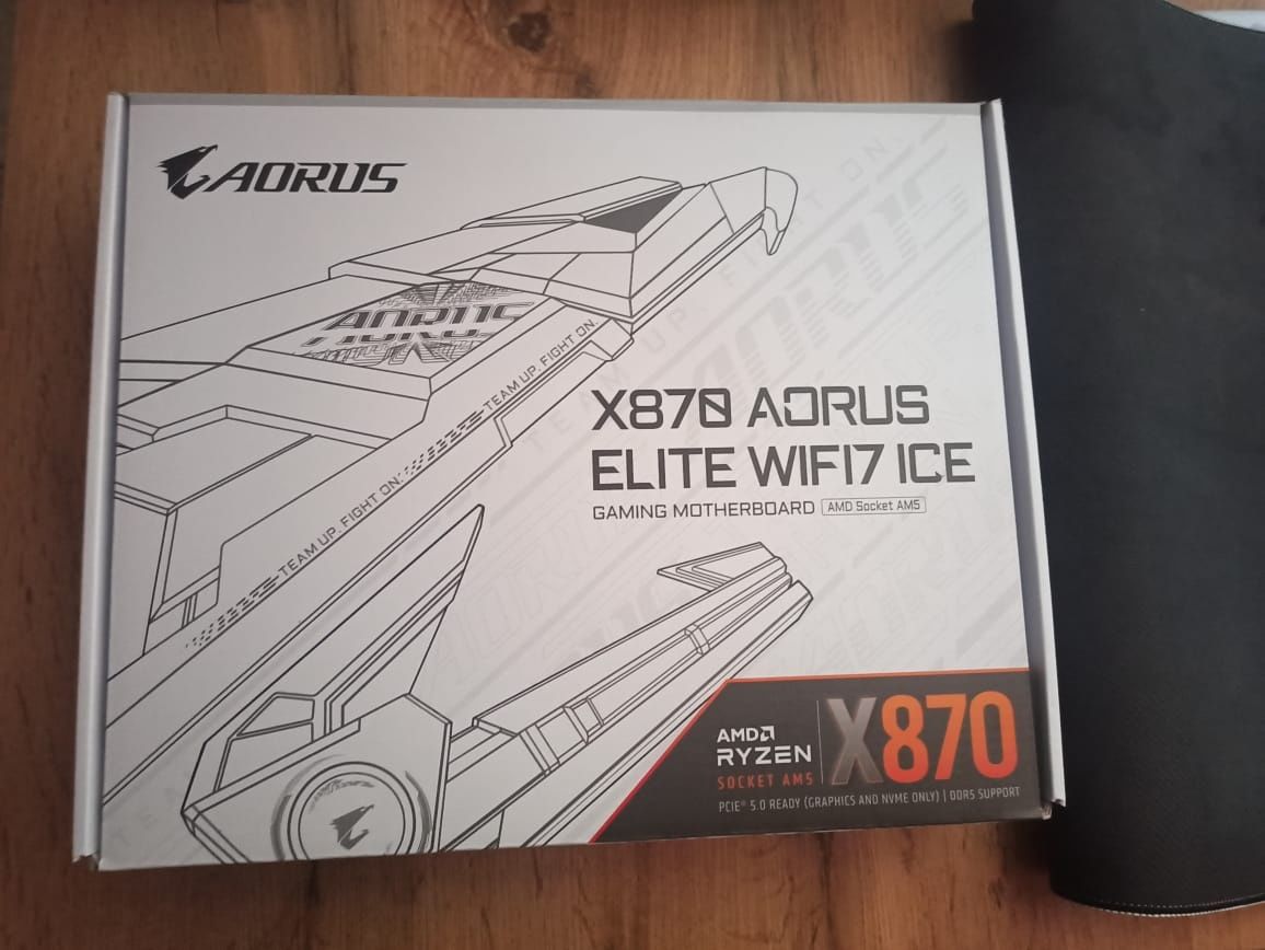 Материнка+проц+оперативка: Ryzen 7 7700 / DDR5 32GB / X870 Aorus Elite
