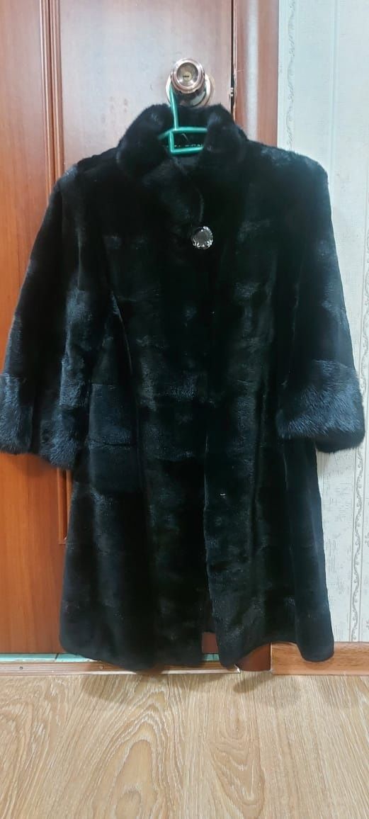продам шубу норковую