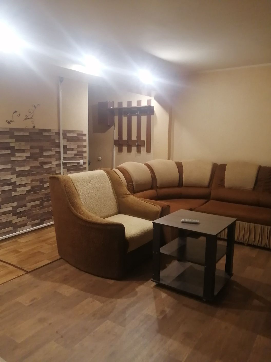 1,5 и 2х комнатные 45 апт,ул.Казахстан кин-р Юбилейный,Колос,Бурова