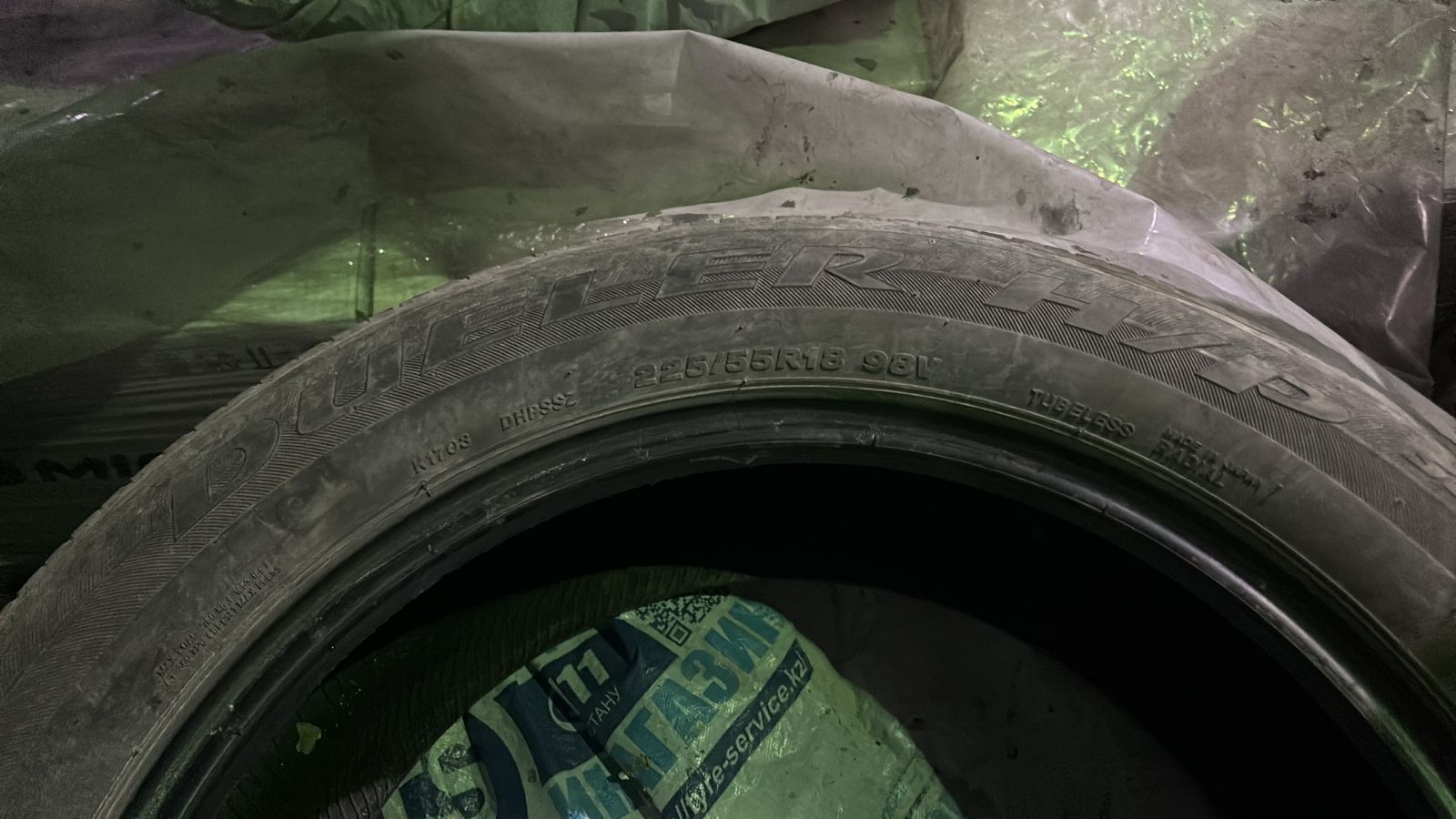 Покрышки в хорошем состоянии  Bridgestone Dueler H/P Sport 255/55 R18