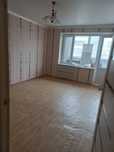 Продам 1коматную квартиру    28а- 8  2 этаж