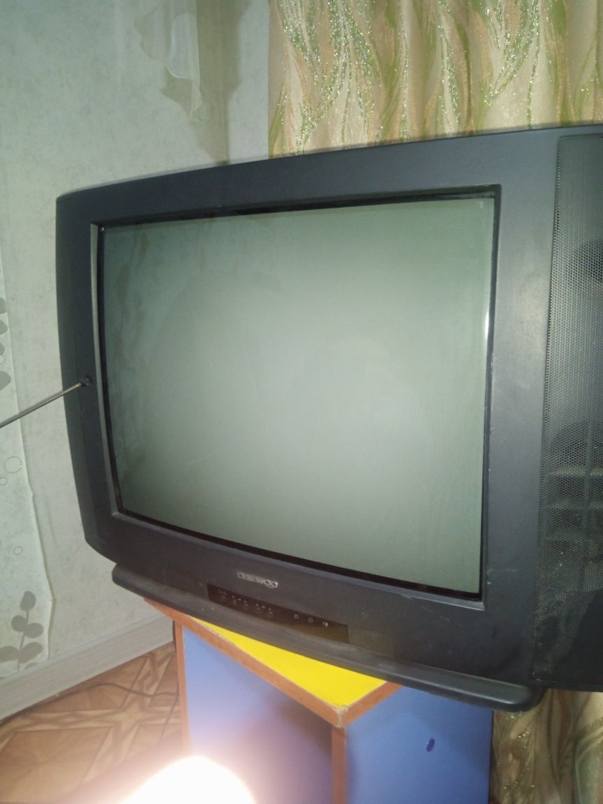 Продам два телевизора