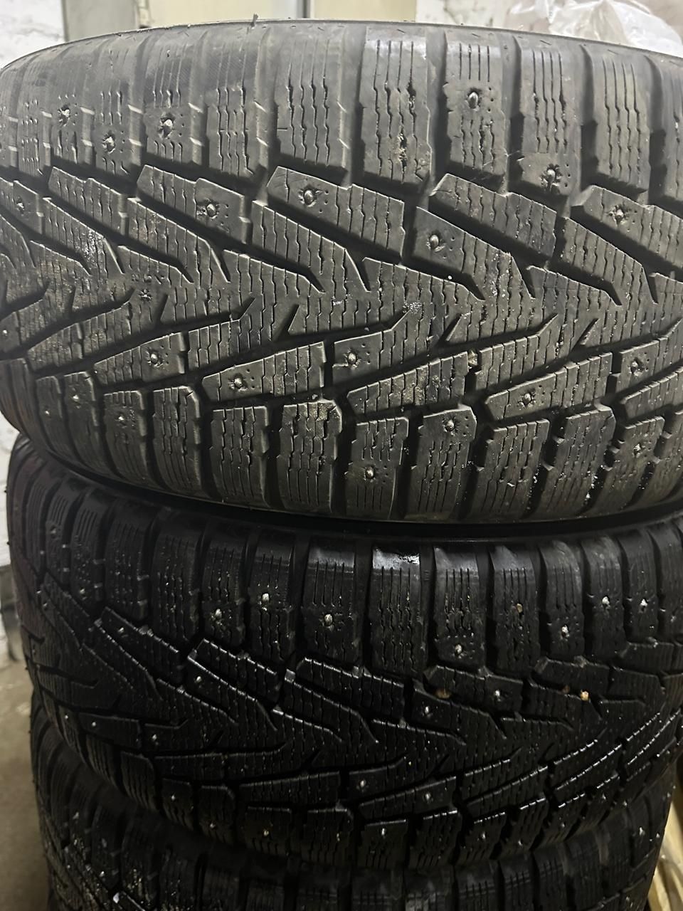 Продам зимнюю резину Nokian Tyres Nordman 7 SUV 255/55/18