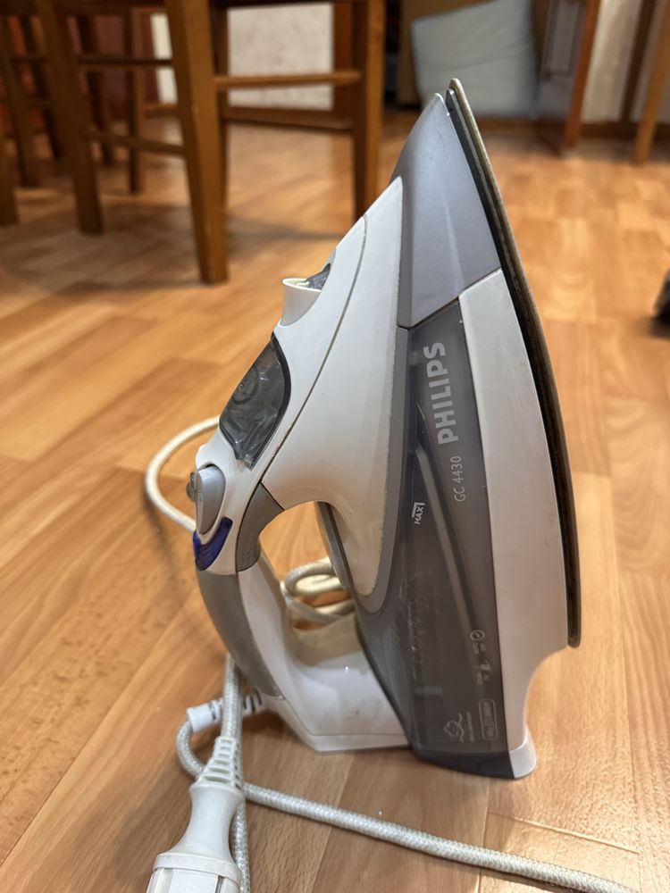 Утюг Philips в хорошем состоянии