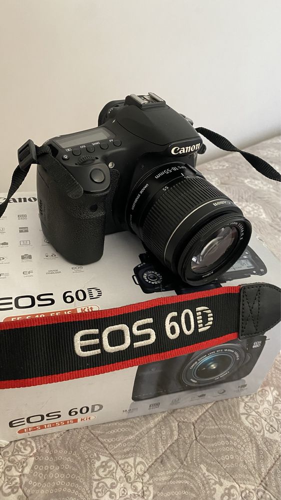 Цифровой фотоаппарат Canon, EOS 60D, полной комплектации.