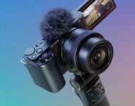 Камера Sony ZV - E10 M2 kit 16-50, состояние новой rкамеры