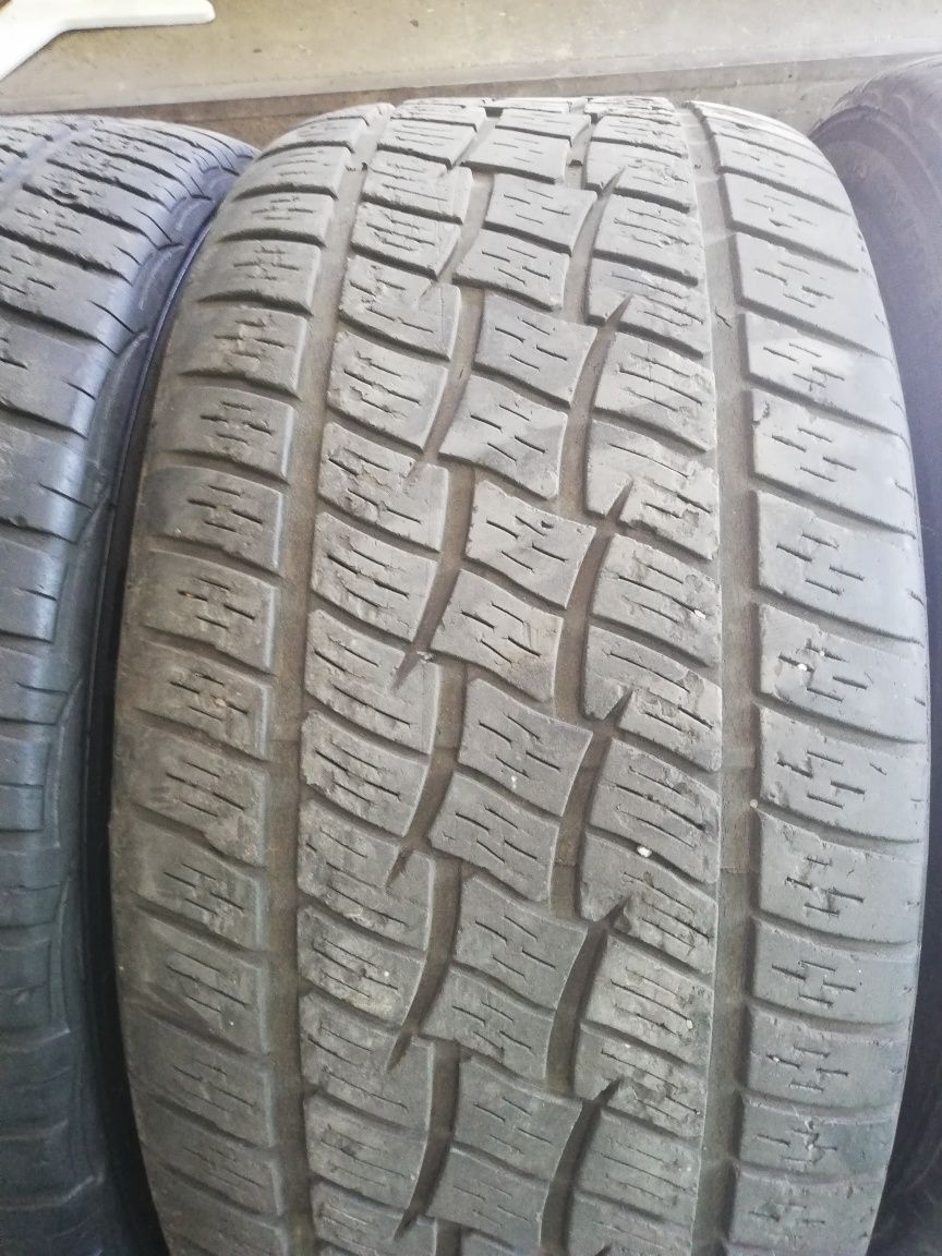 Продам шины 305/50/20