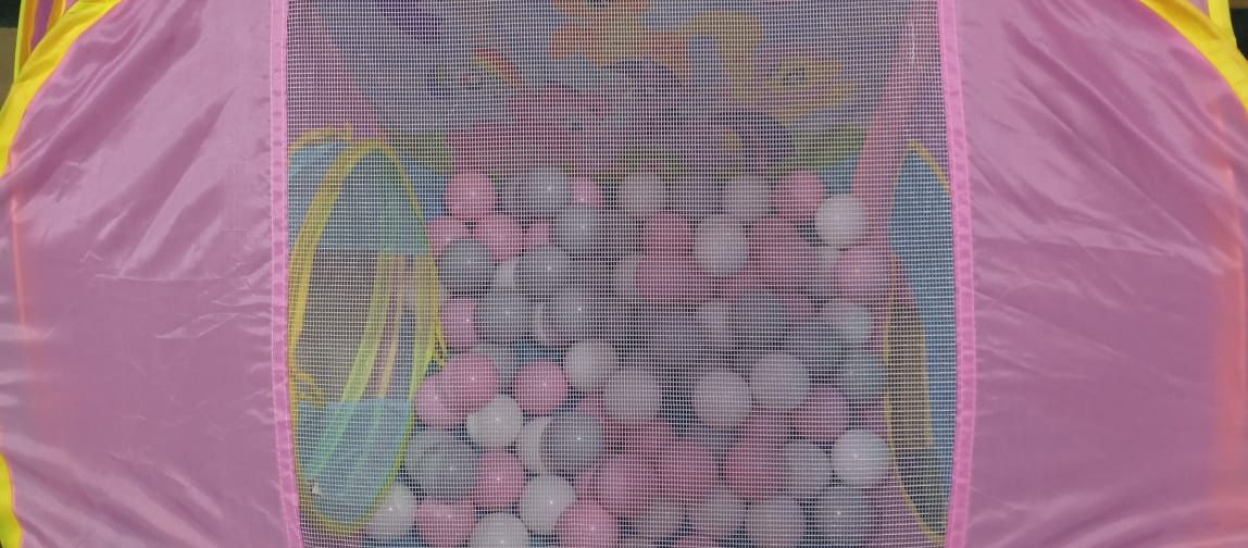 Детские игровые две палатки, соединённые тоннелем с шарами