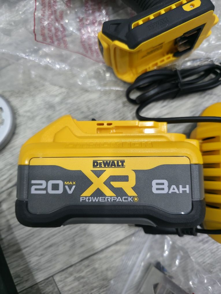 Продам ударный шуруповерт DeWalt DCD 1007