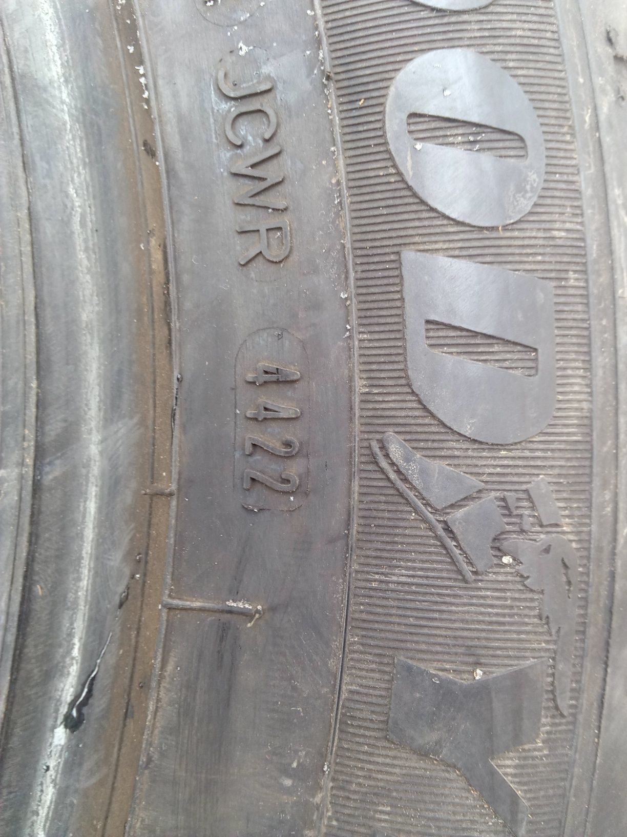 Продам комплект 215/55 r17