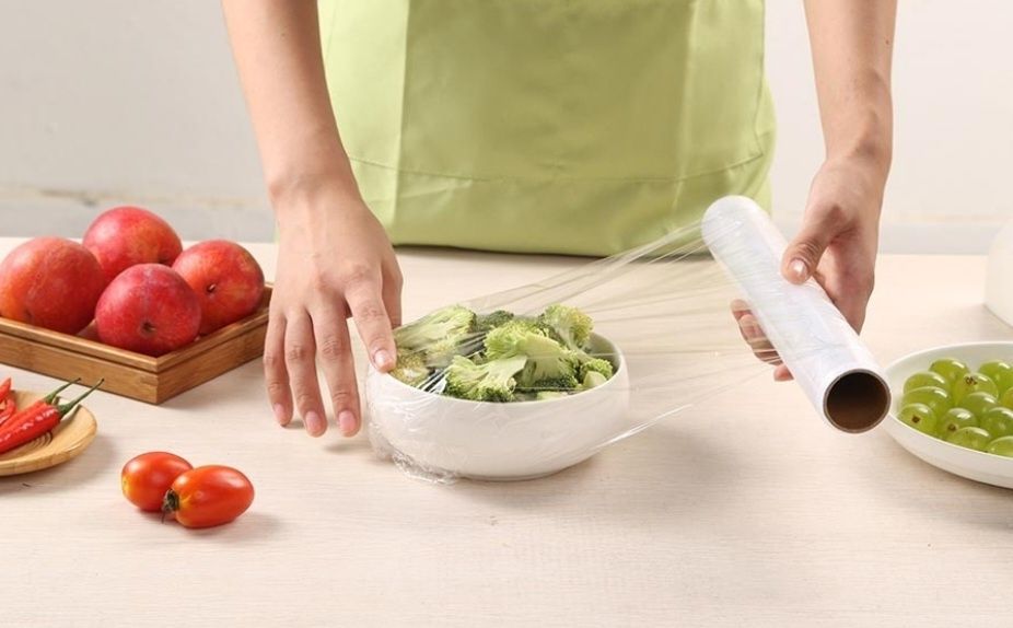 Продам бахилы,  пленку, ценники, этикетки, туалетную бумагу,  стаканы,