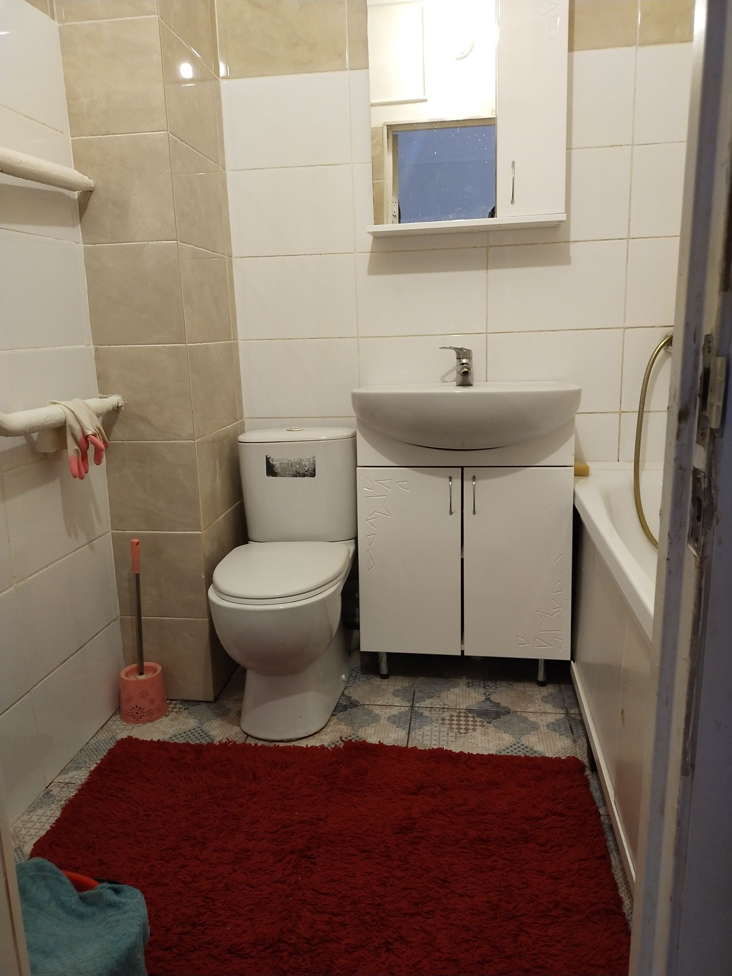 Продам квартиру  2-х комн. квартиру.