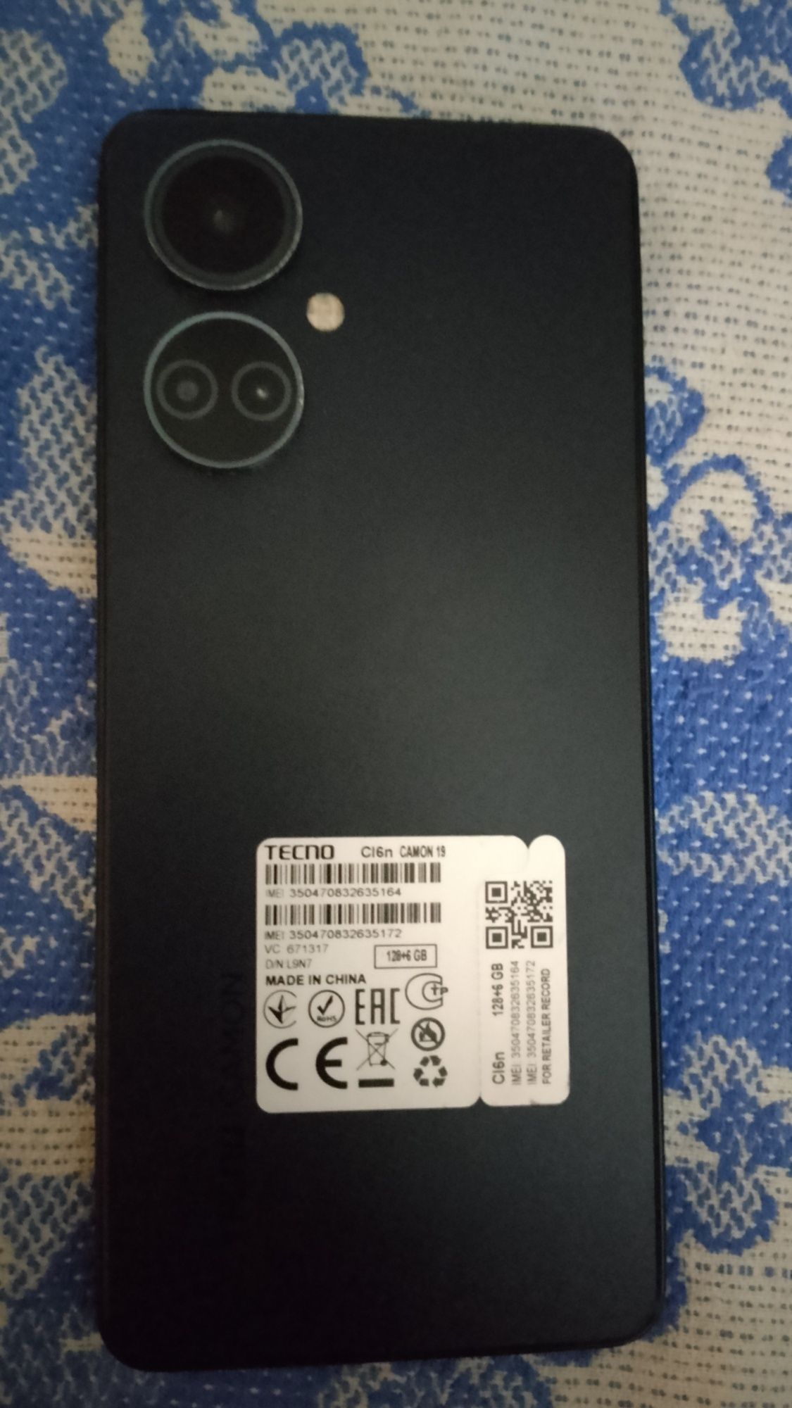 Продам телефон Tecno