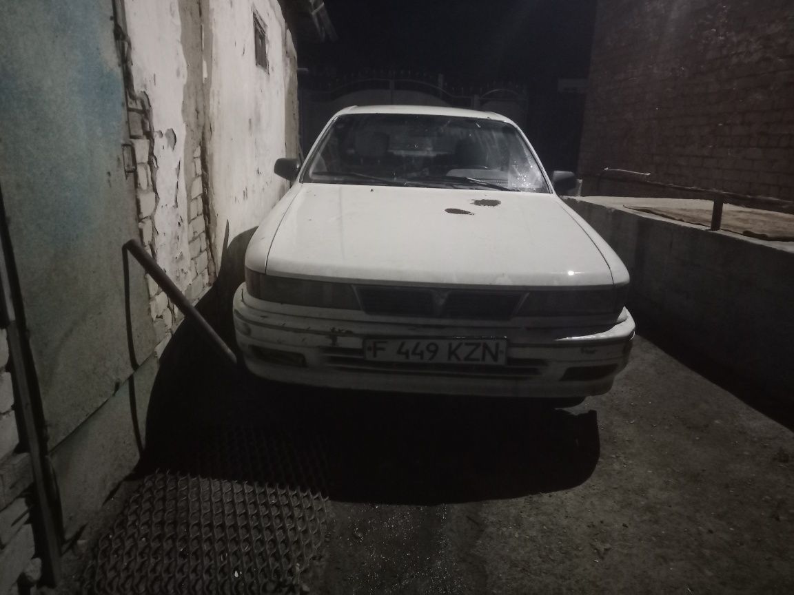 Митсубиси галант