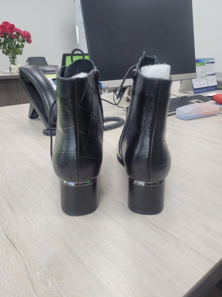 Продам новые ботильоны