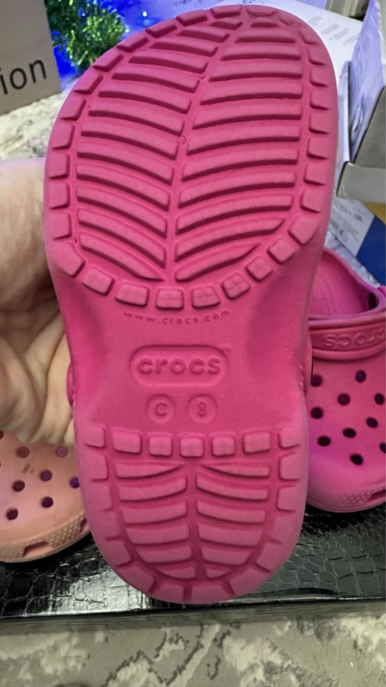 Crocs оригинал размеры 6, 7 и 8 всего 3 пары