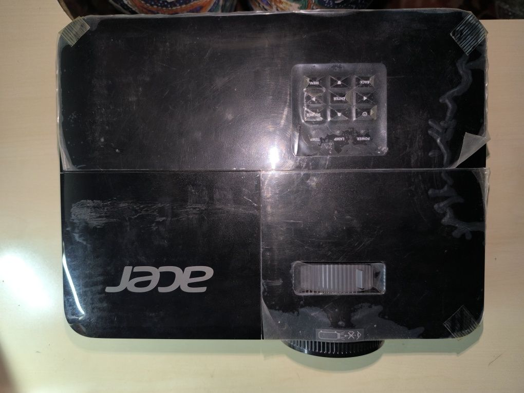 Продам проектор Acer
