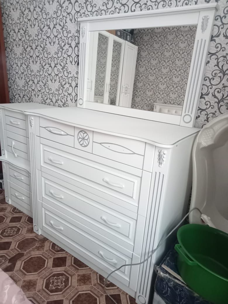 Спальный гарнитур за 250000