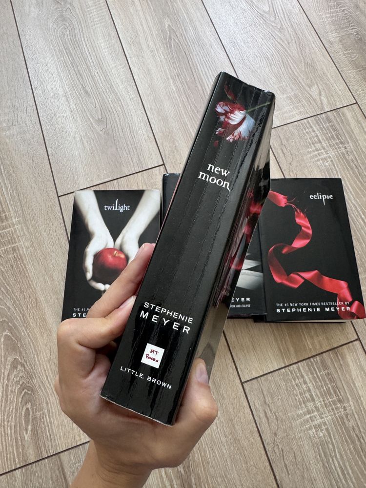 Книги сумерки на английском