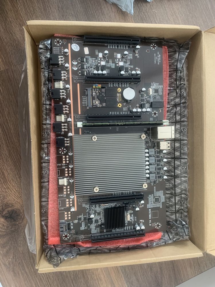 Новая Материнская плата,Intel Xeon E5-2620 CPU, 8gb операт, +120 sdd