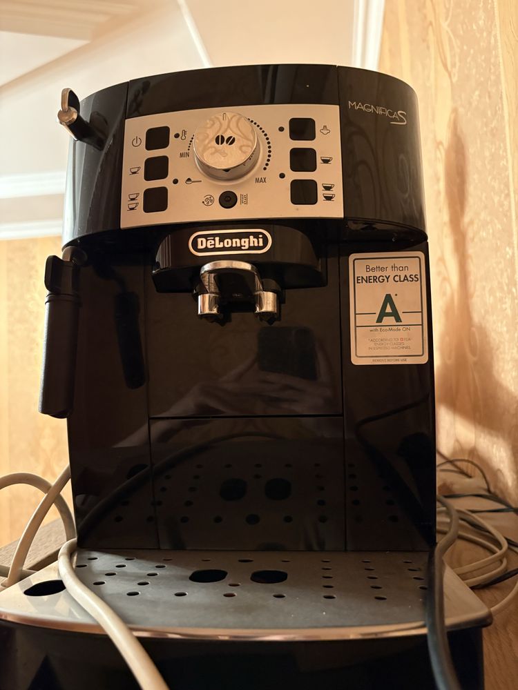 Delonghi кофемашина