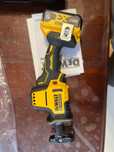 Сабельная пила dewalt