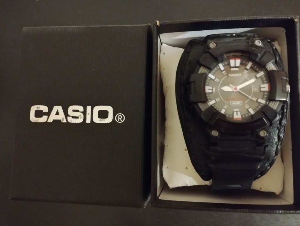 Водонепроницаемые часы Casio с батарейкой на 10 лет