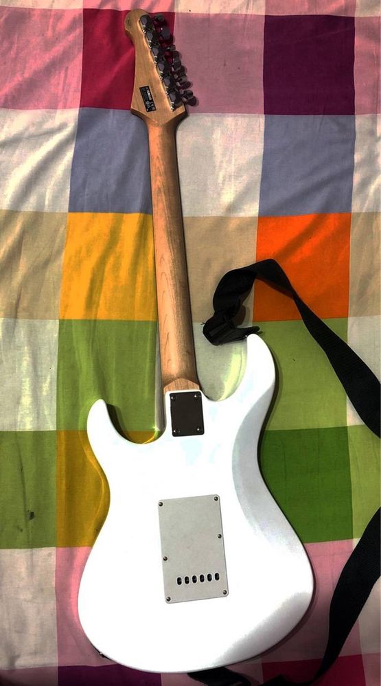 Yamaha Pacifica Stratocaster SSH