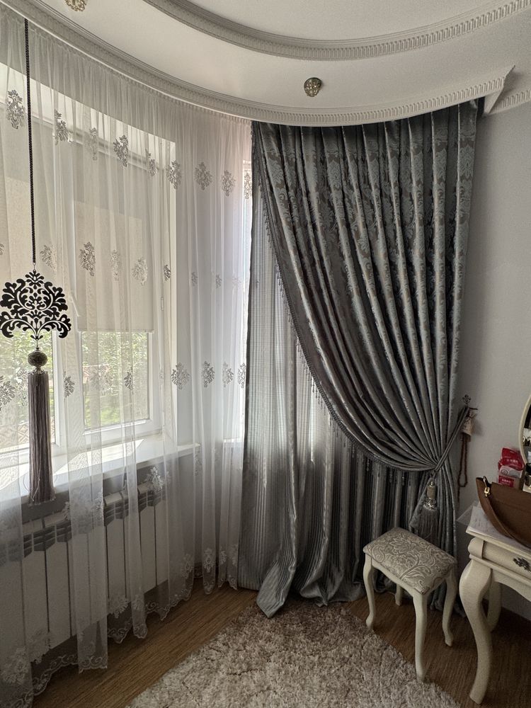 Продеются Шторы б/у