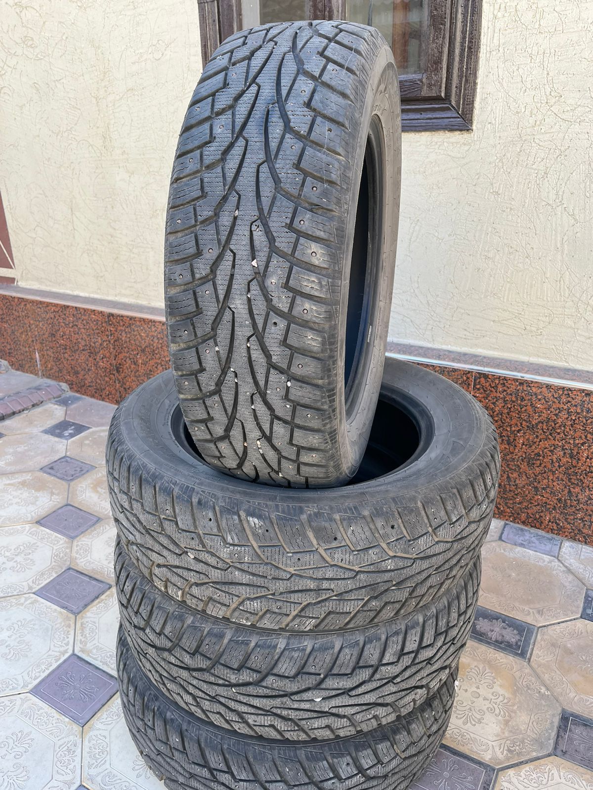 Продам зимние шины