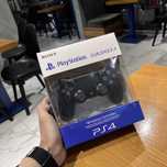 Продам новый геймпад для Ps 4