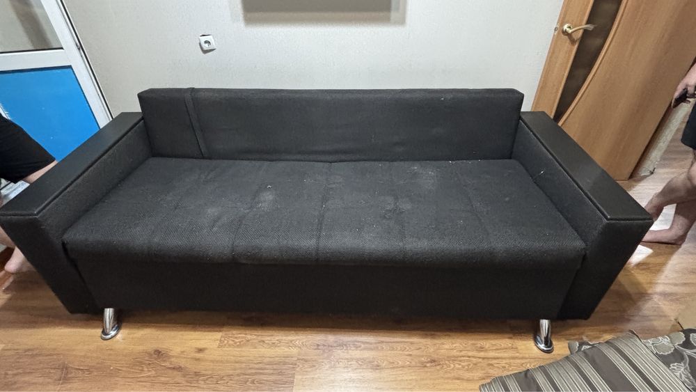 Продам диван в хорошем состояний