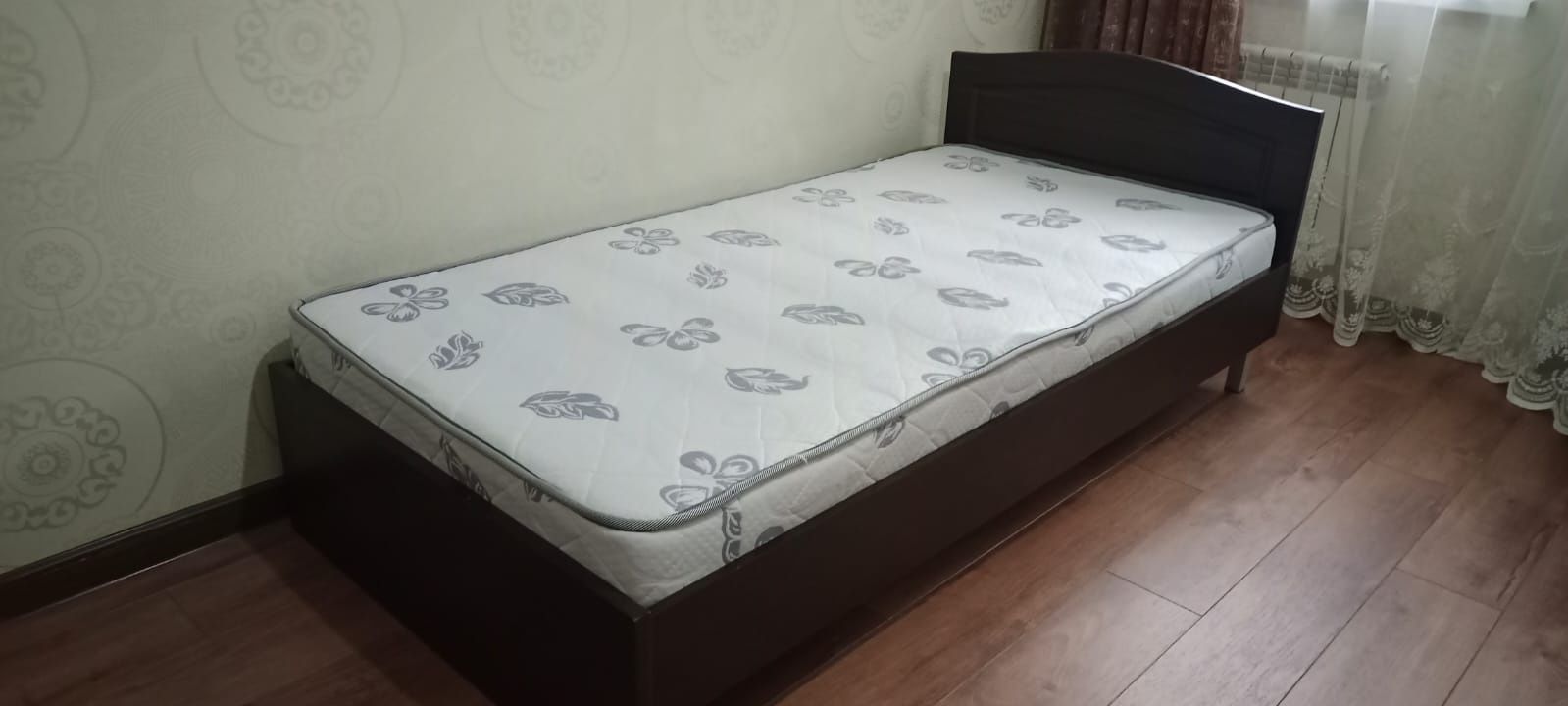 Кровать 200*100 с ортопедическим матрасом