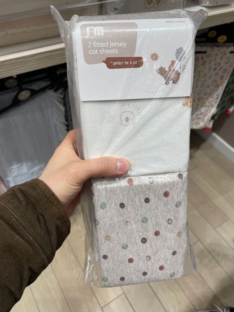 Продаю 2 Mothercare(Великобритания) детские 100% хлопок простыни