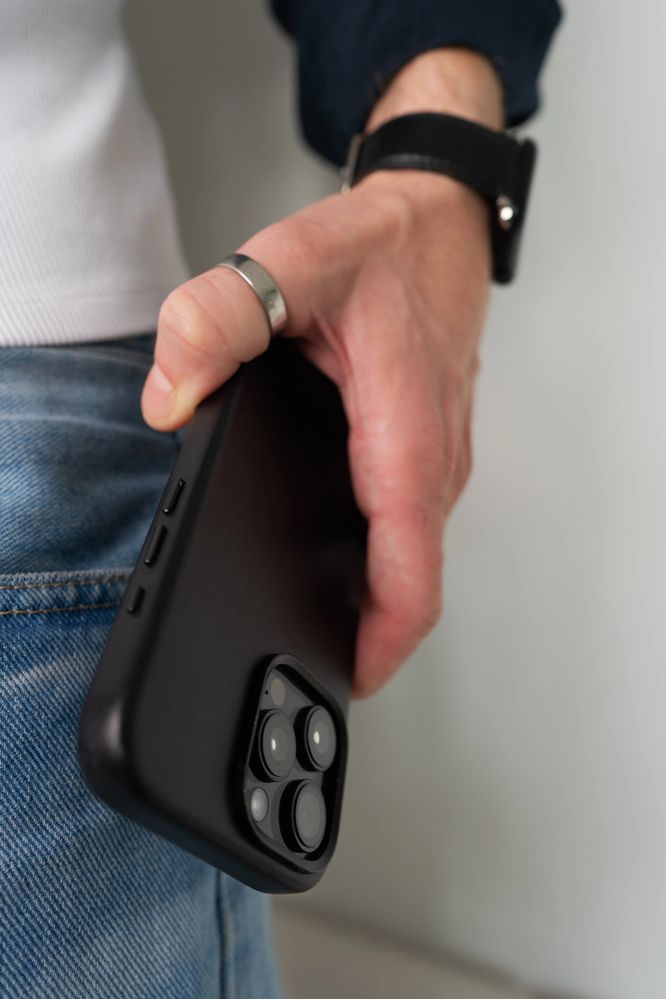 iPhone 16 Pro Обмен на MacBook M4