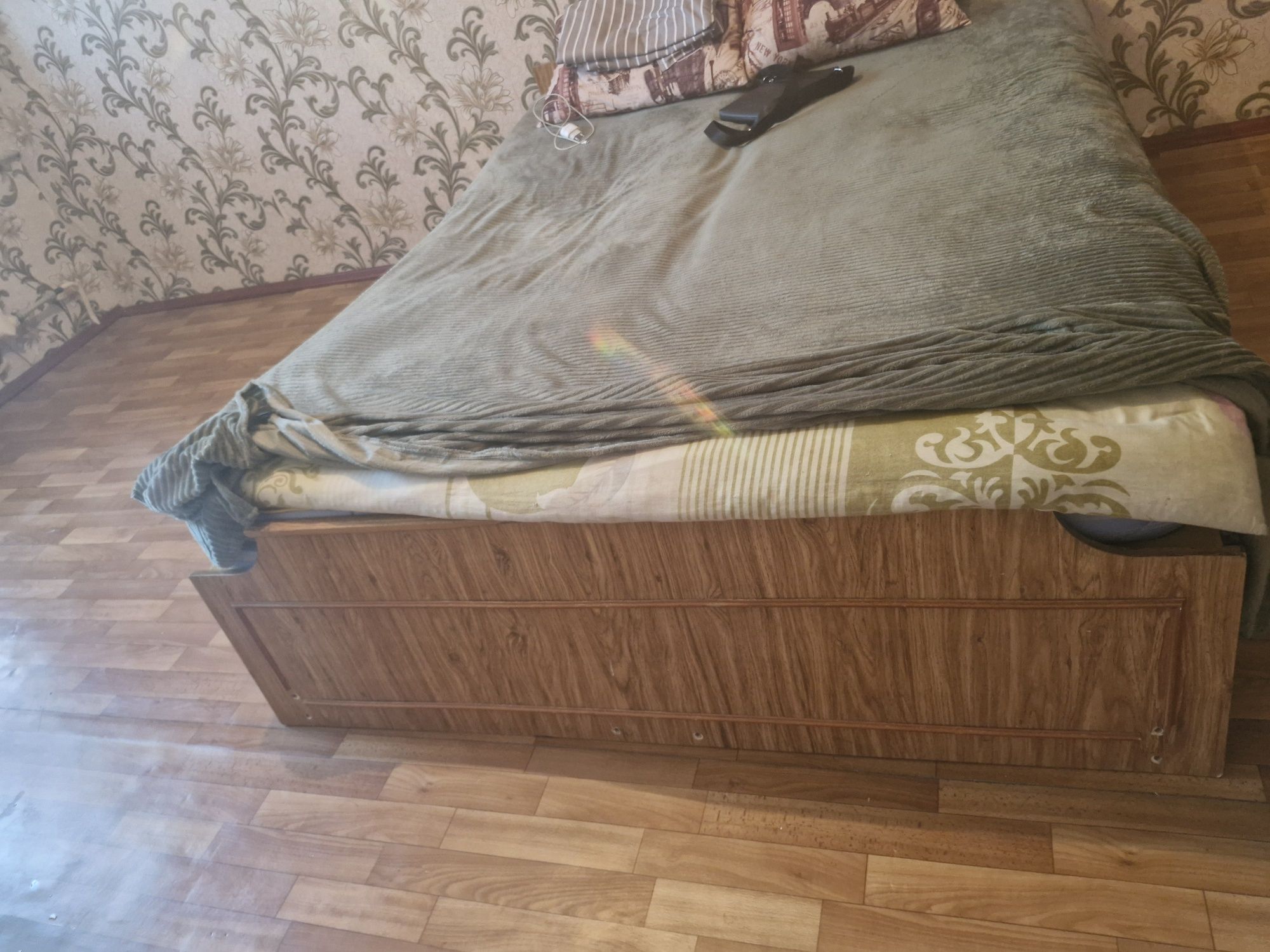 Спальня  ески  но  жаксы  калыпта  озим  колдангам