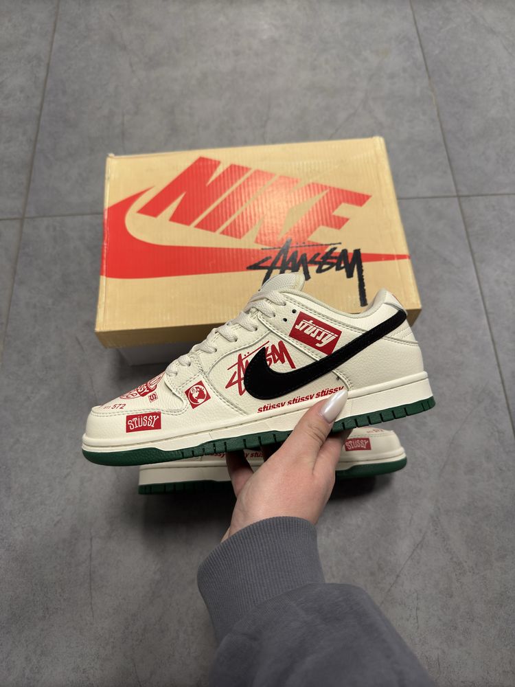 Nike Dunk SB Low Stussy