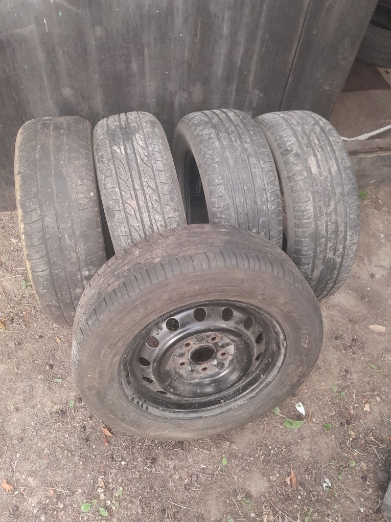 Продам шины нормальное состояние