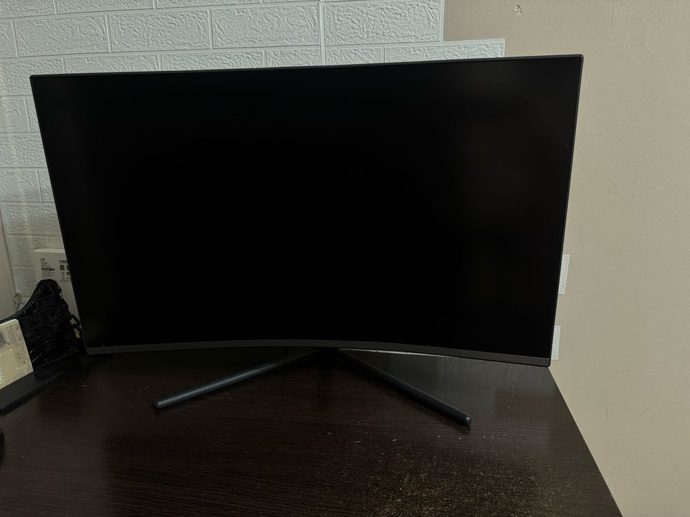 Игровой монитор 27" 144Гц 2K Samsung